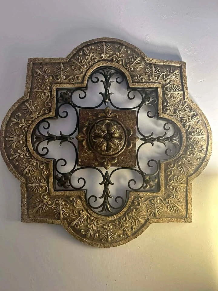 Wall Art Piece - Heavy