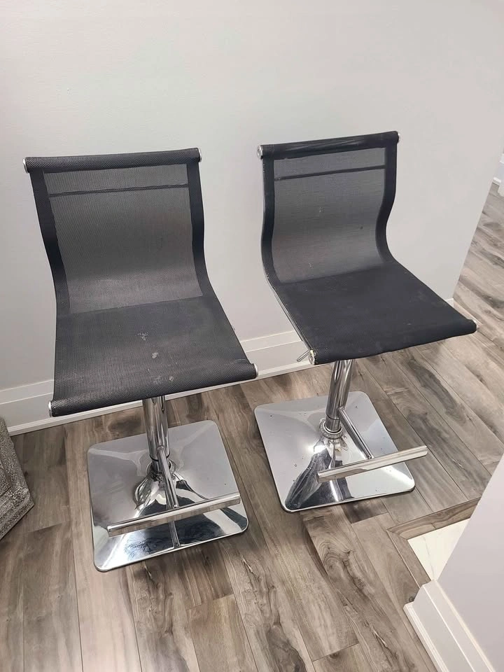 🇨🇦 Pair of bar stools 30$ - photo 5