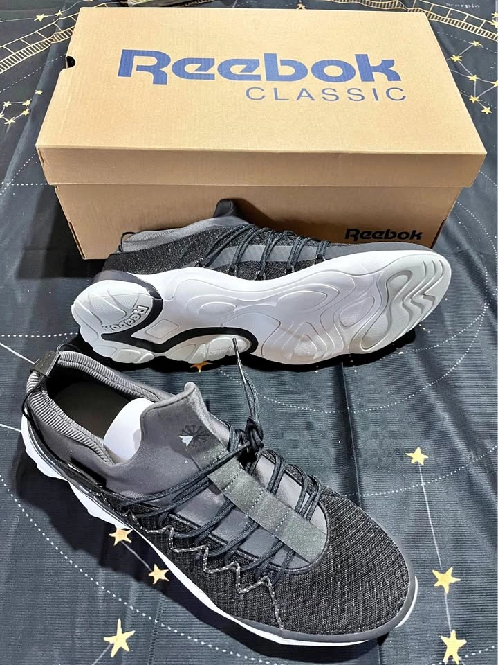 BRAND NEW Reebok DMX Fusion Lite - Unisex Size 11 (Black/Coal)