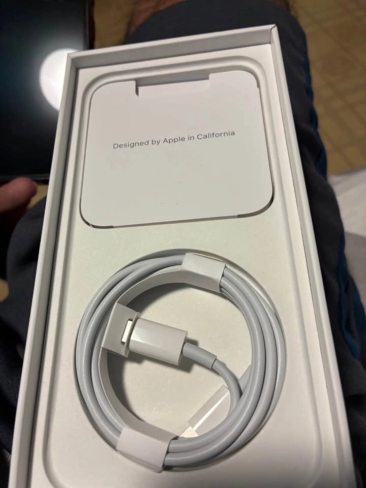 iPhone 14 Dark Color with Box and Cable - photo 4