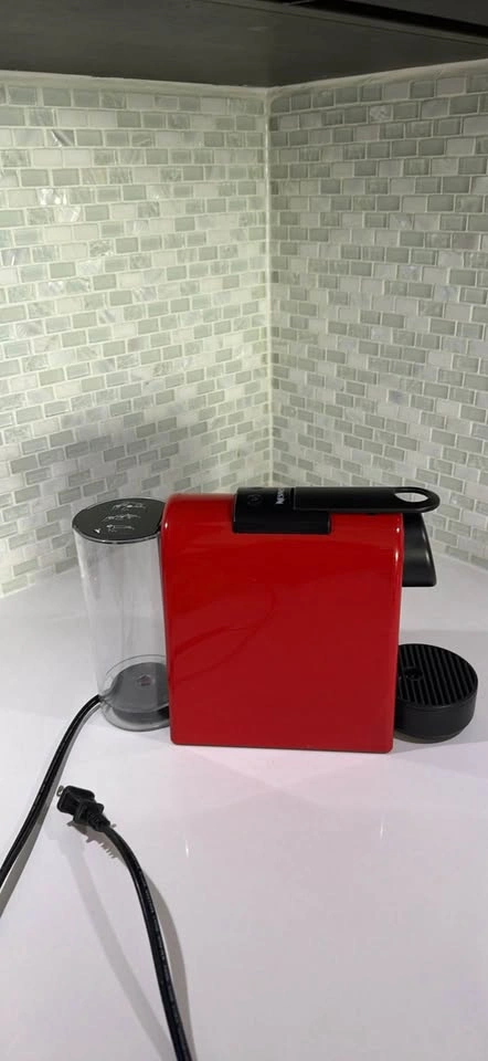 Red Nespresso DeLonghi Coffee Machine - photo 5