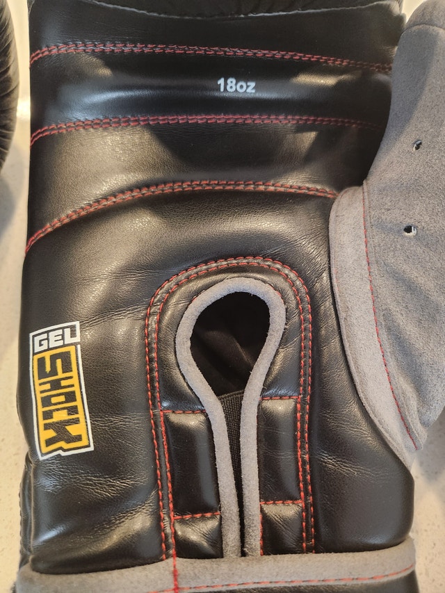 Ringside 18oz Bag Gloves - photo 3