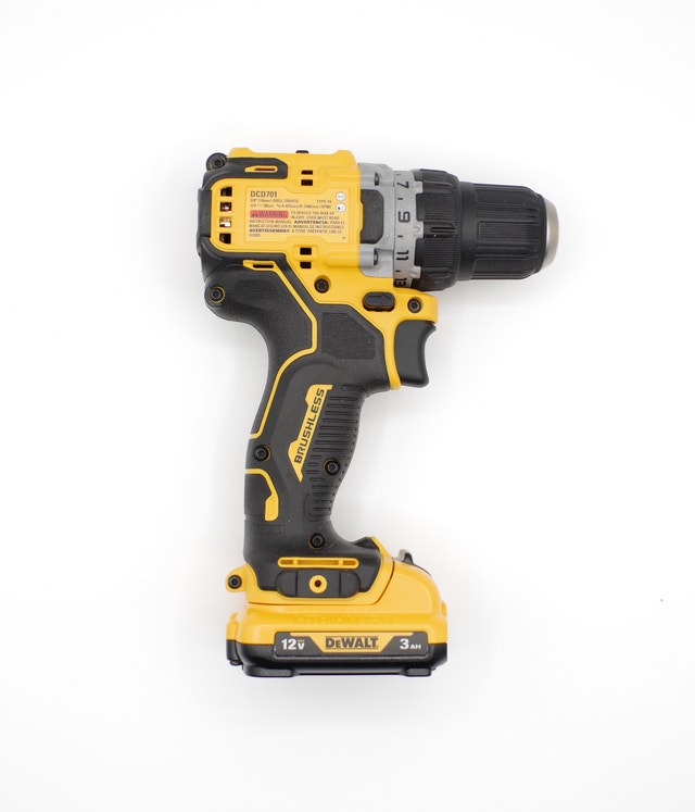 Dewalt 12V Drill - photo 2
