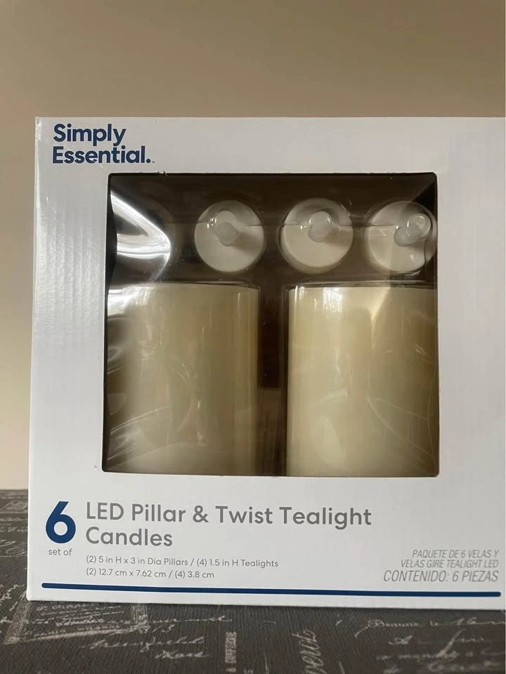 2 LED Pillar Candles and 4 LED Tea Lights