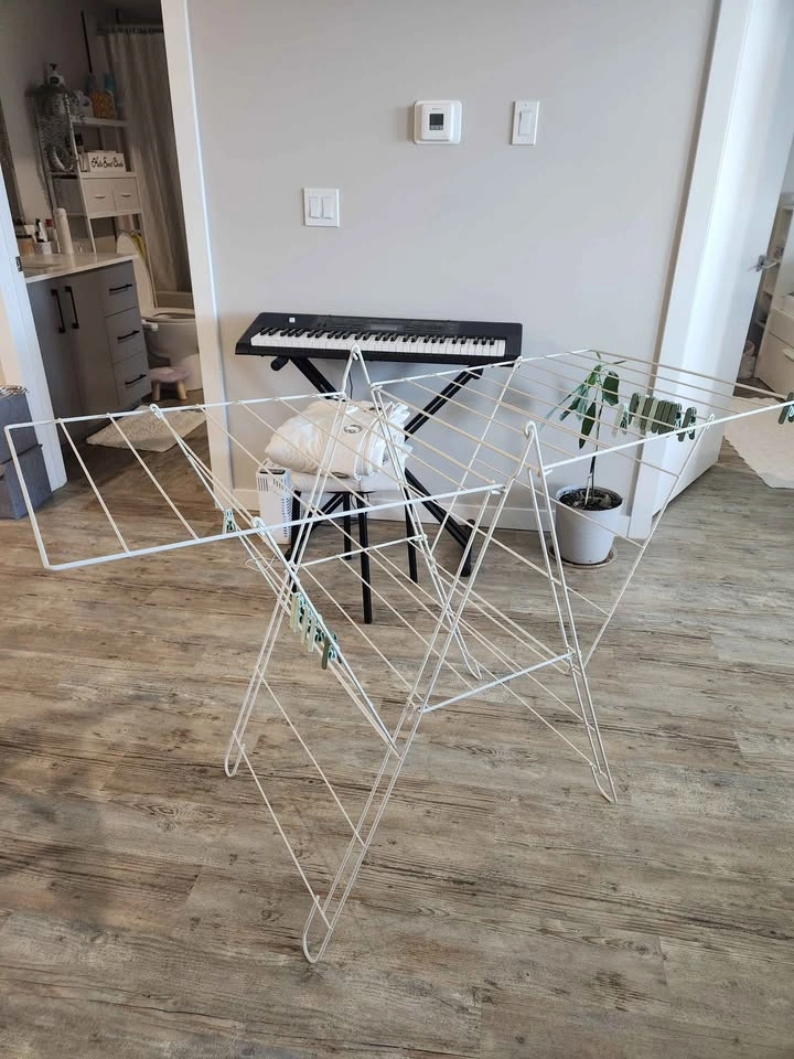Foldable Clothes Drying Rack - Moving Sale - photo 2