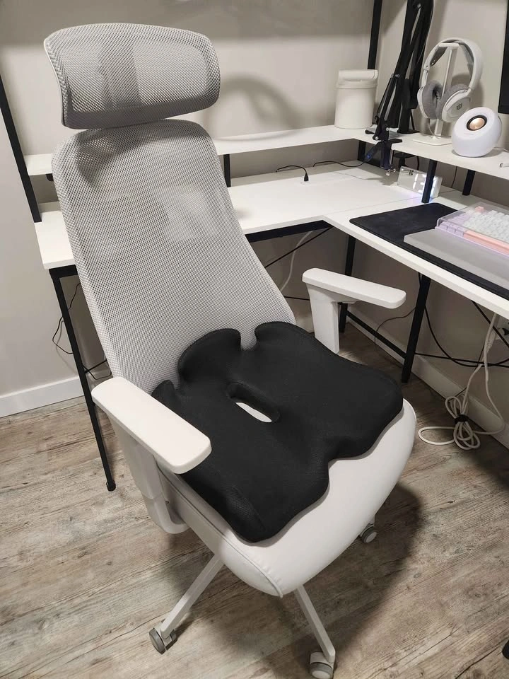 Gaming chairs - Moving Sale (Like New Condition) - photo 4