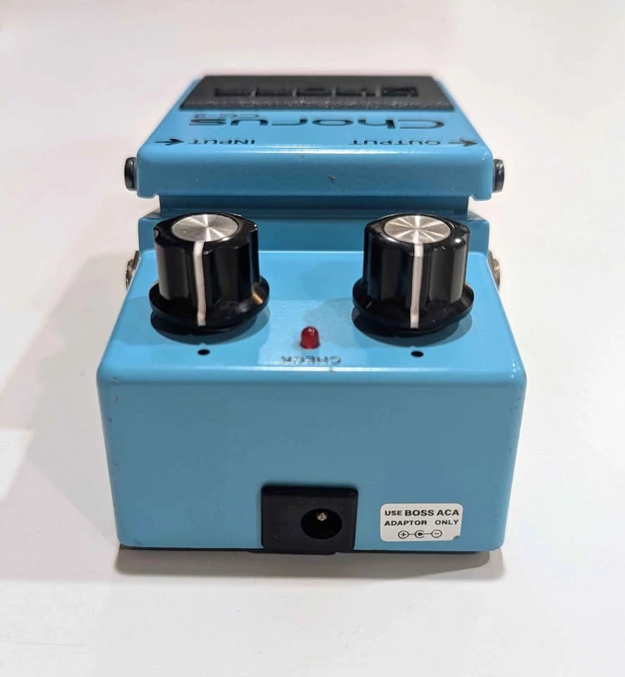 Boss CE-2 Chorus Pedal - photo 3