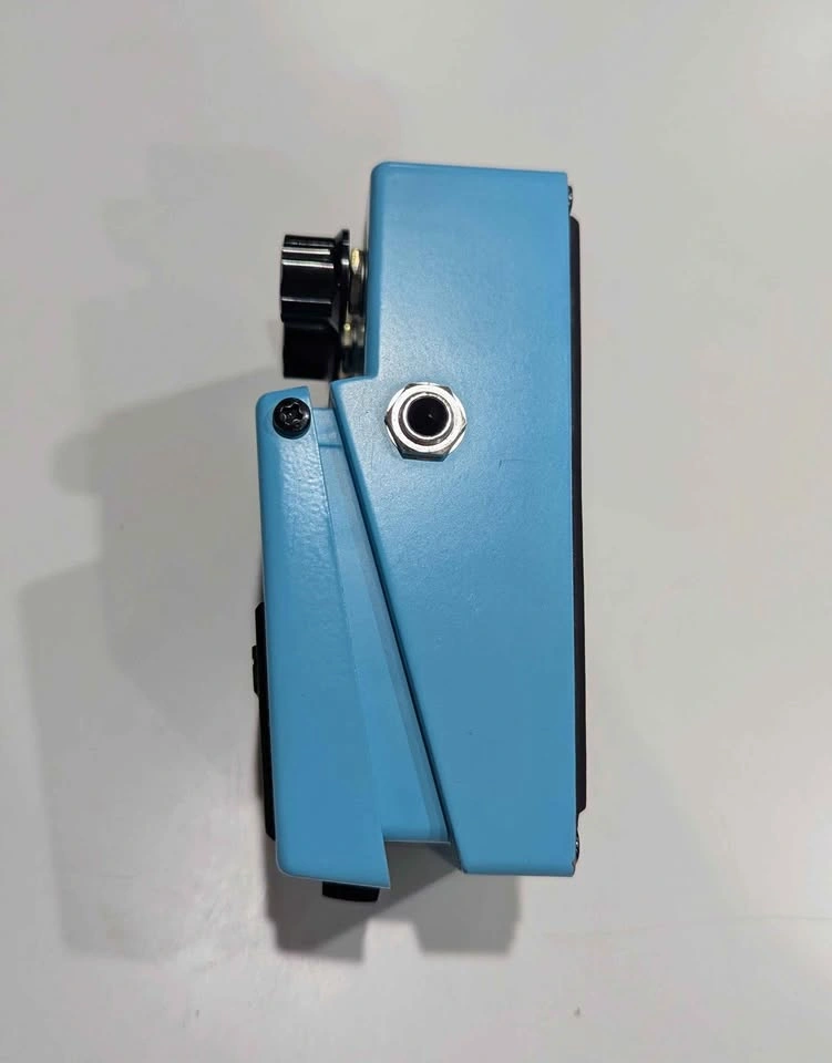 Boss CE-2 Chorus Pedal - photo 5