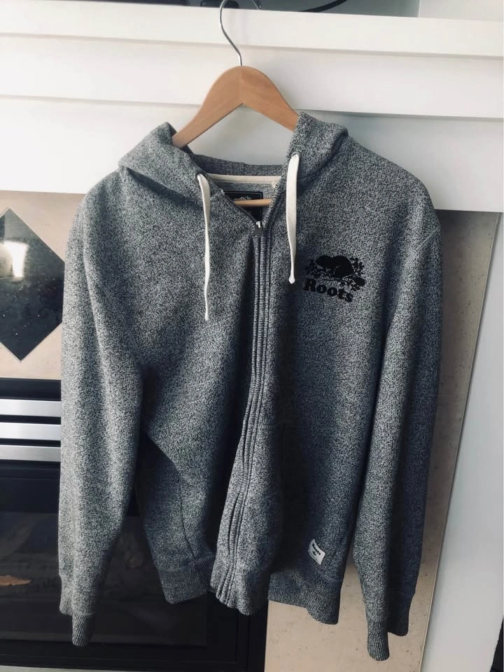 Men’s Roots Grey Zippered Hoodie. Size M. Like New! - photo 2