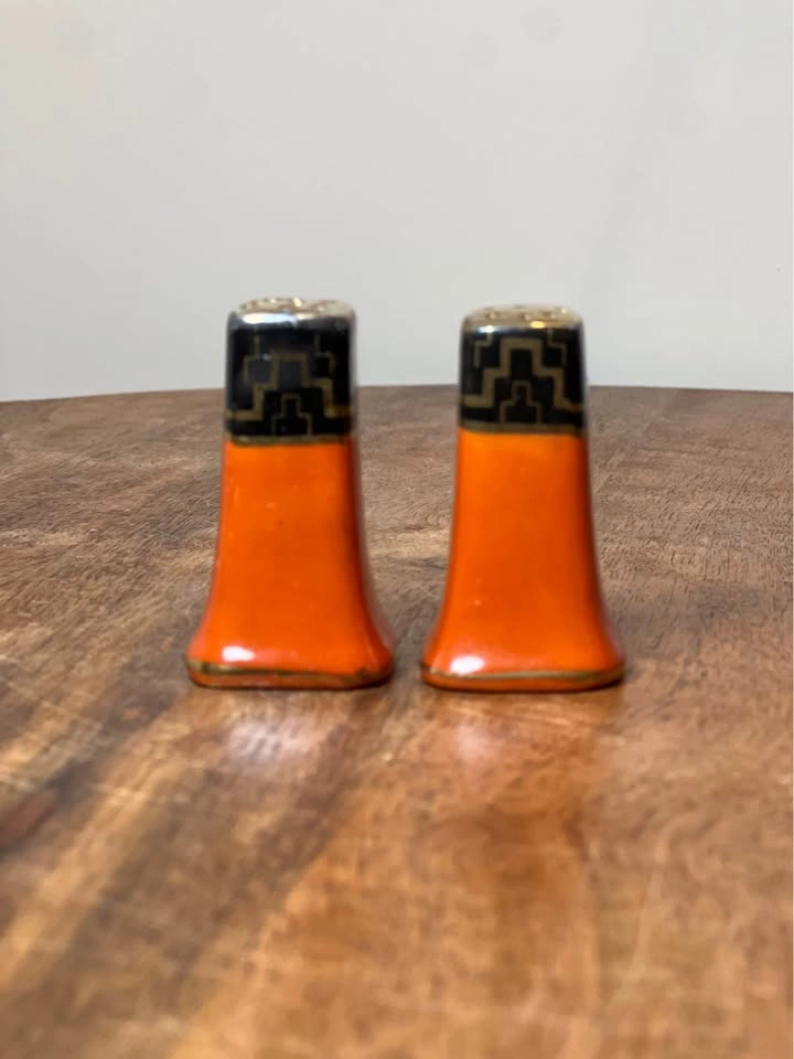 Vintage Art Deco Salt & Pepper Shakers - photo 5