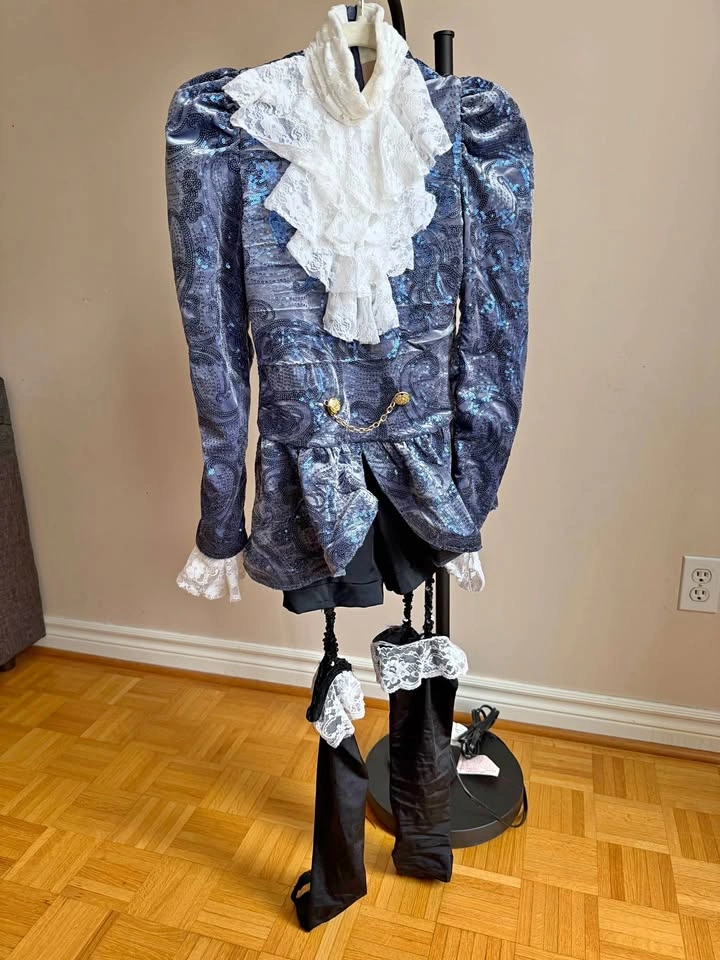 Dance costume (size 12 yrs)