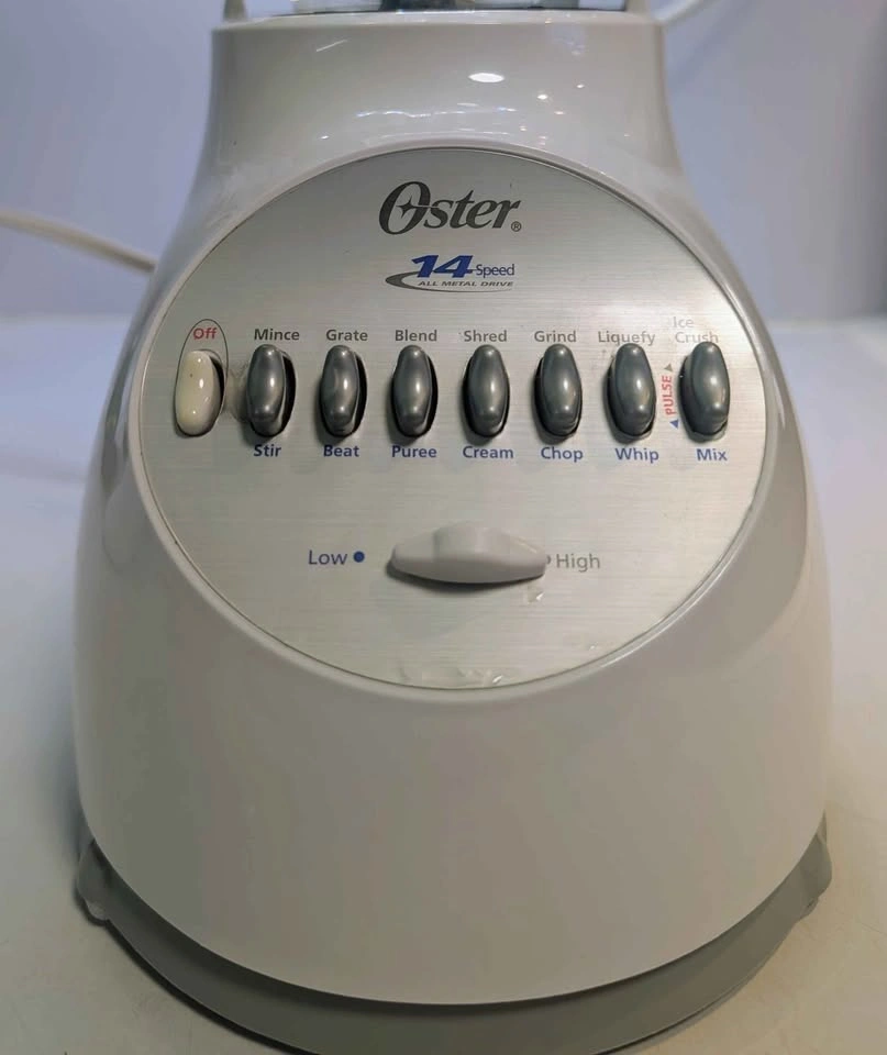 Used Oster Blender - 6 cup, 1.25 liter capacity - photo 2