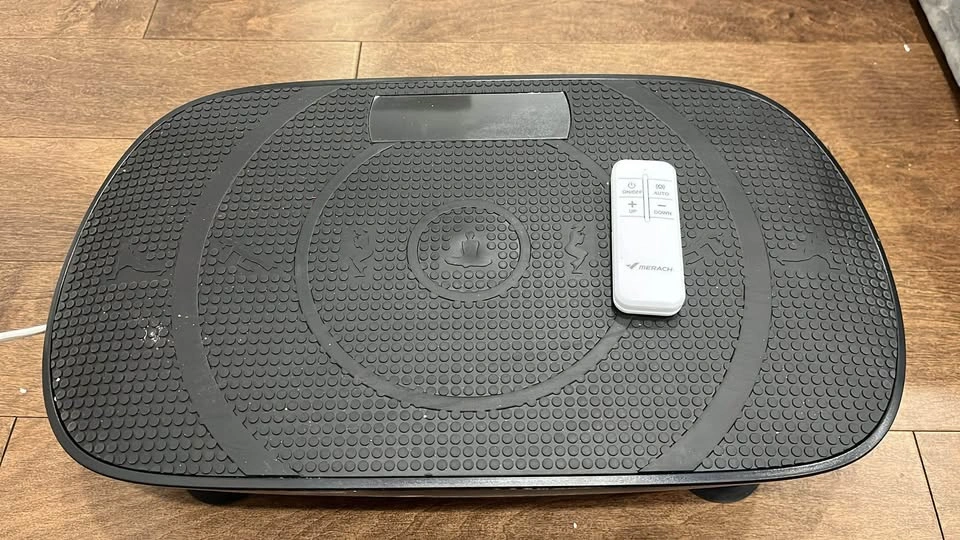 MERACH Vibration Plate Exercise Machine - photo 4