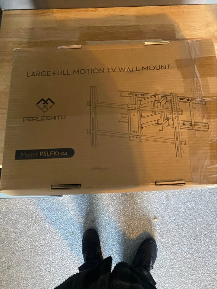 TV Swivel Wall Mount - photo 2