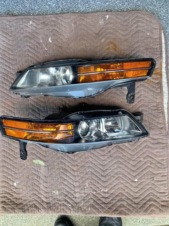 Acura TL Headlights