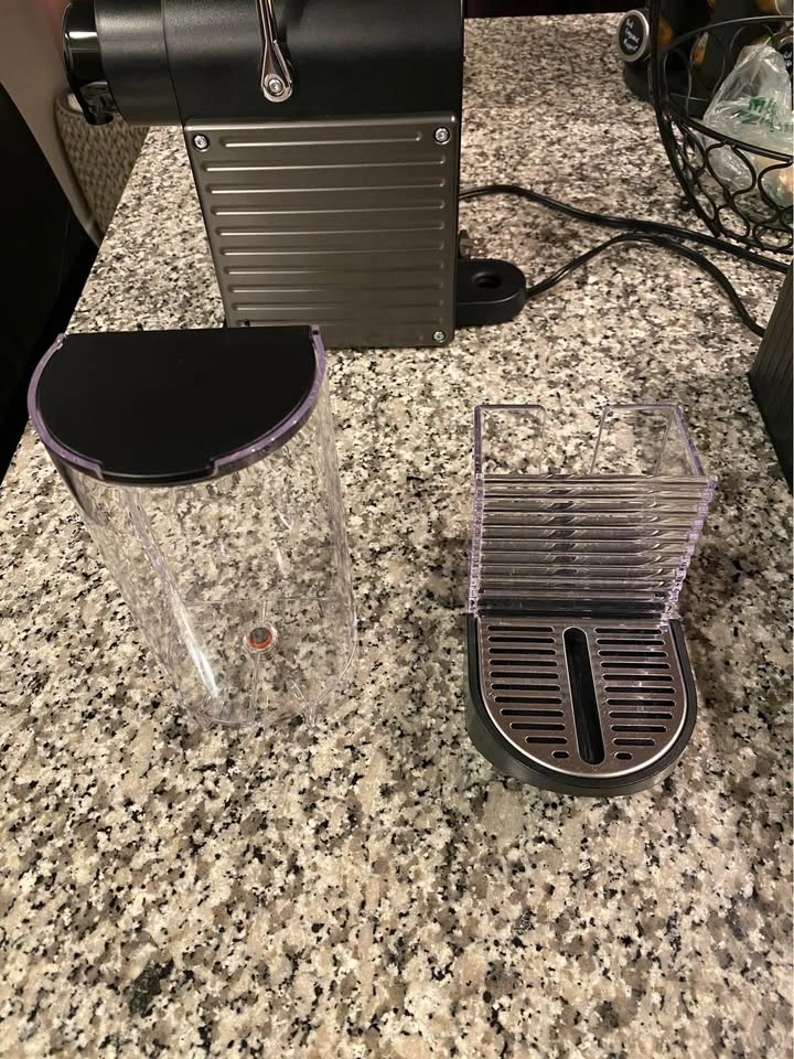 Nespresso Pixie Titan - photo 4