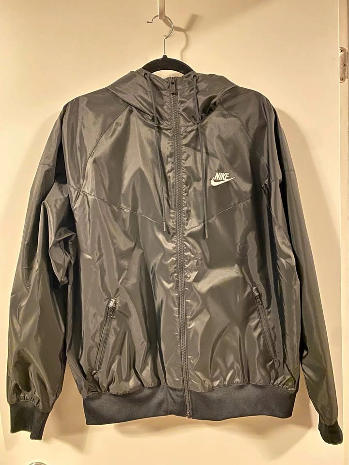 Nike Windrunner Windbreaker Jacket Medium