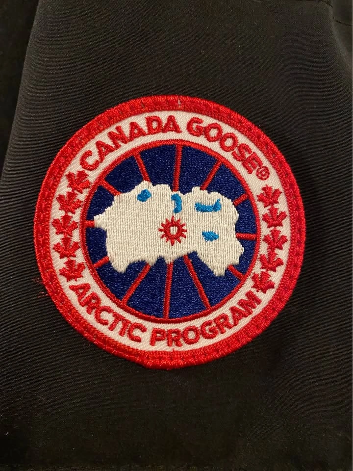 Canada Goose Carson Parka Black Medium 3805M Winter Jacket - photo 2