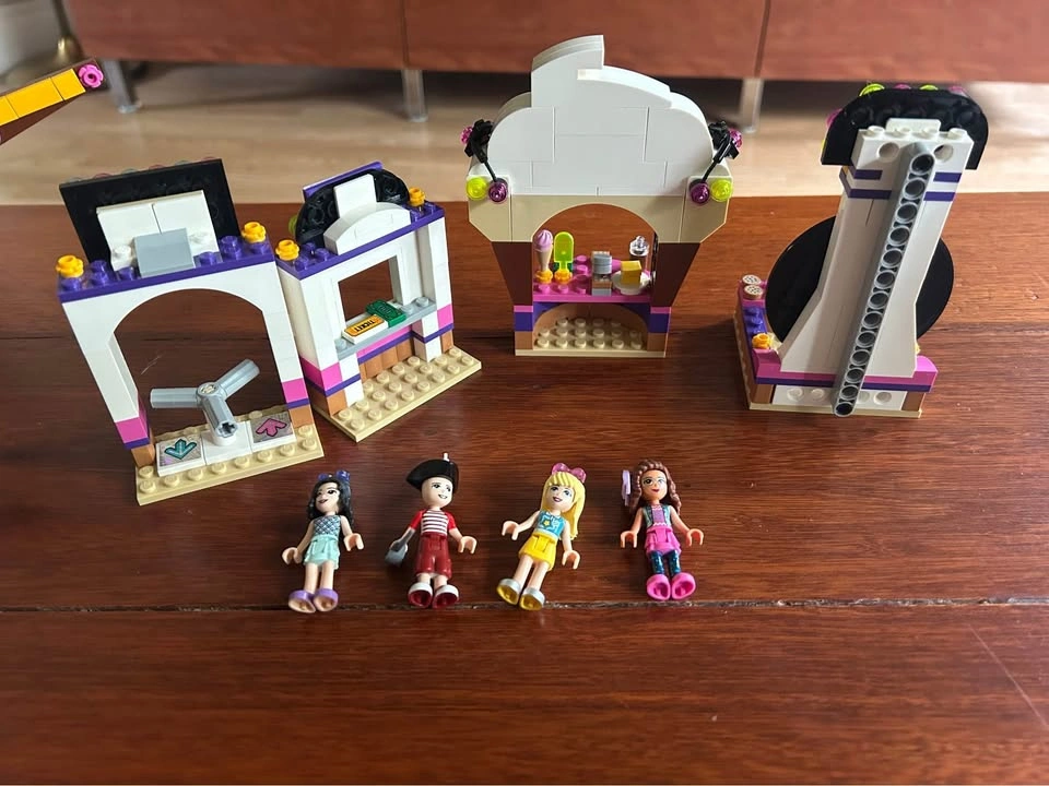 REDUCED! LEGO Friends - Heartlake Amusement Pier 41375 REDUCED - photo 3