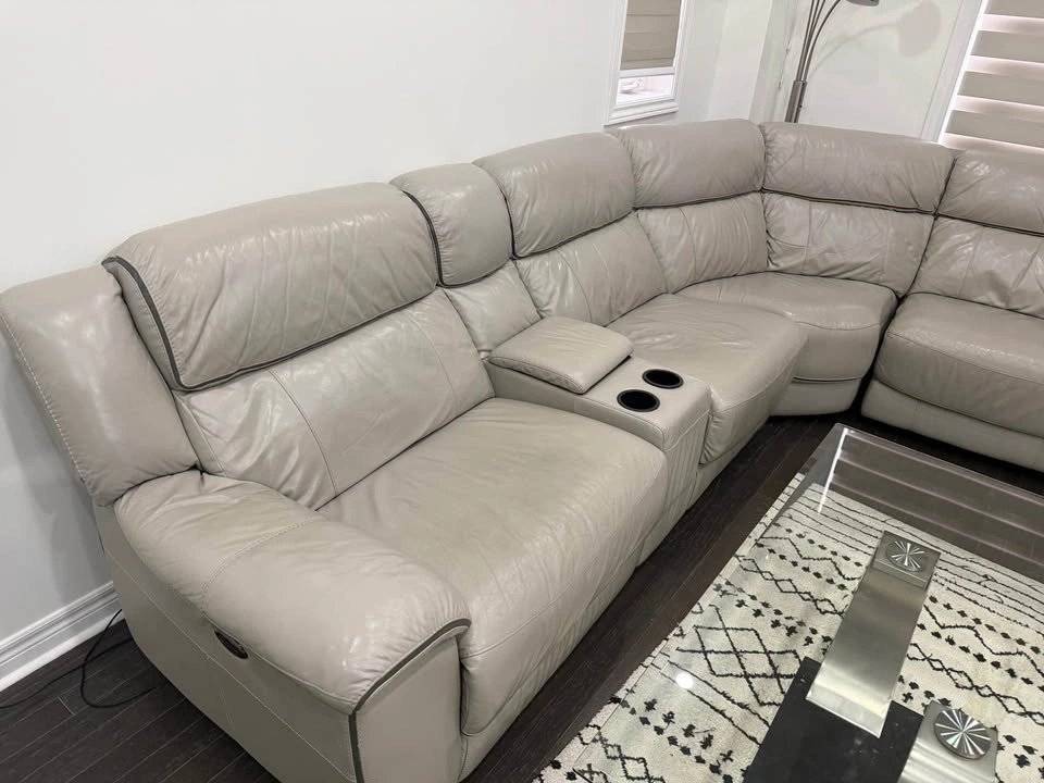 Used PURE LEATHER Sectional Sofa w/ Power Recliners - photo 4