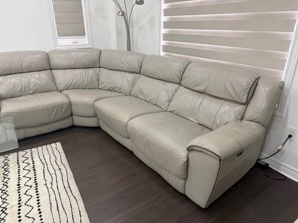 Used PURE LEATHER Sectional Sofa w/ Power Recliners - photo 5