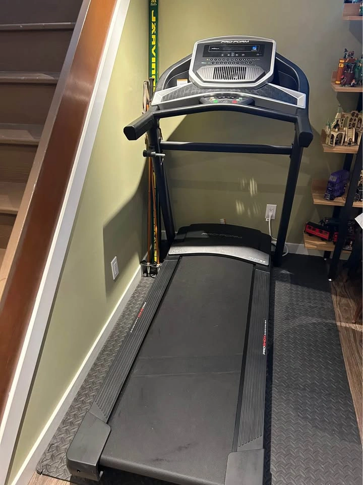 REDUCED! Pro-Form Sport 5.5 Treadmill