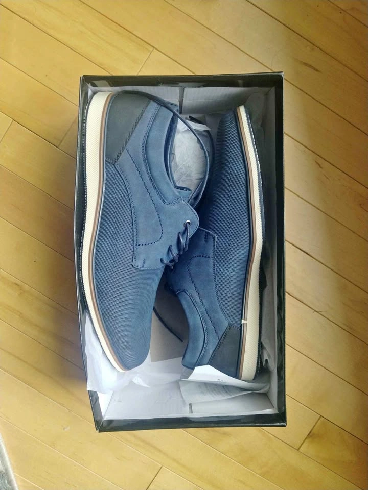 New Steve Madden Men's Shoe, Size 11