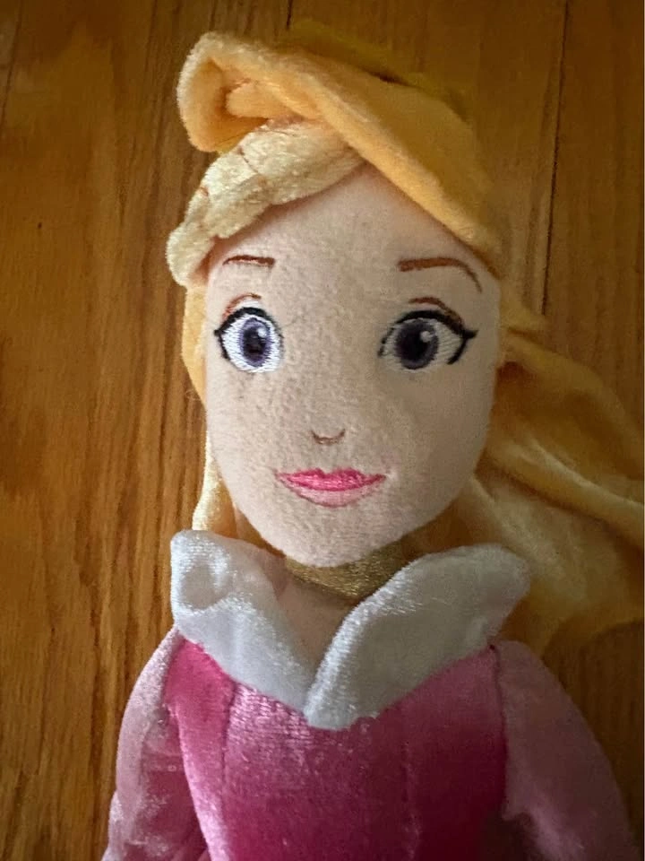 Disney Princess Aurora Plush Doll Sleeping Beauty Toy - photo 3