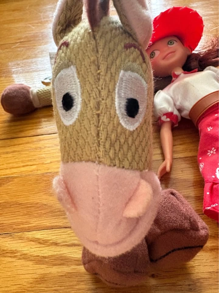 Toy Story Jessie doll and Bullseye horse - photo 2