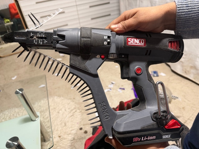 Senco Cordless Screwdriver - photo 3