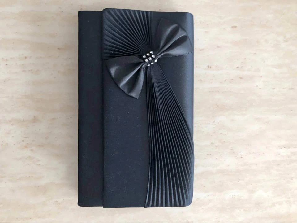 Super Cute Womans Black Clutch Purse. Literally new!