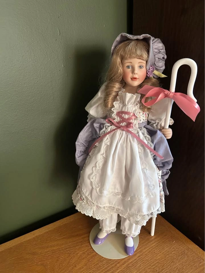 1987 Little Bo Peep Franklin Mint Doll