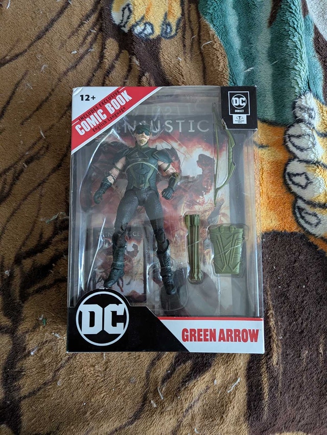Brand New Never Opened DC Multiverse Green Arrow - photo 2