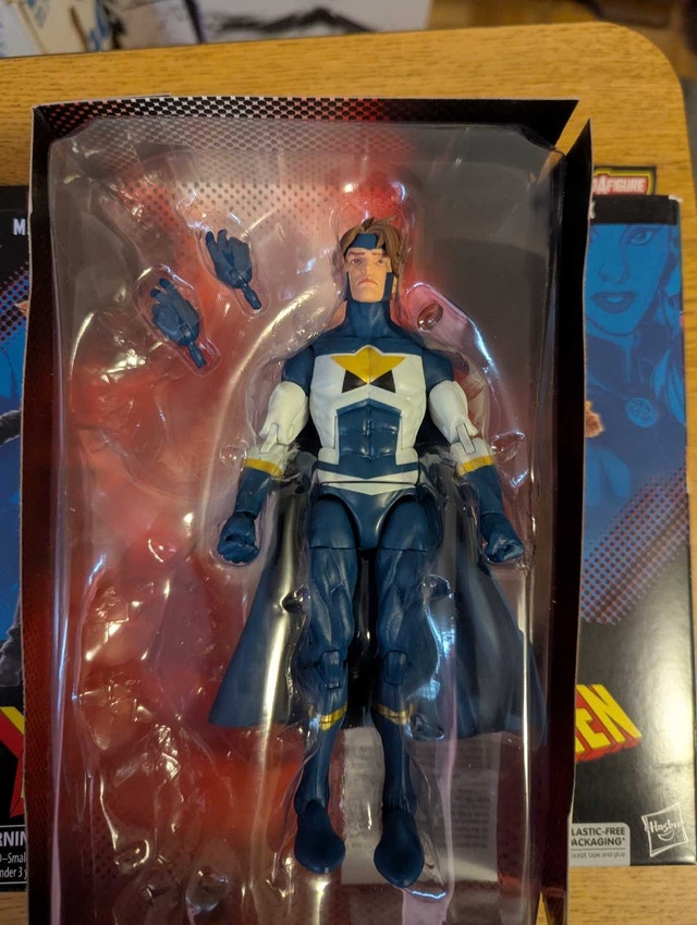 Marvel Legends New Warriors Justice Action Figure - photo 3