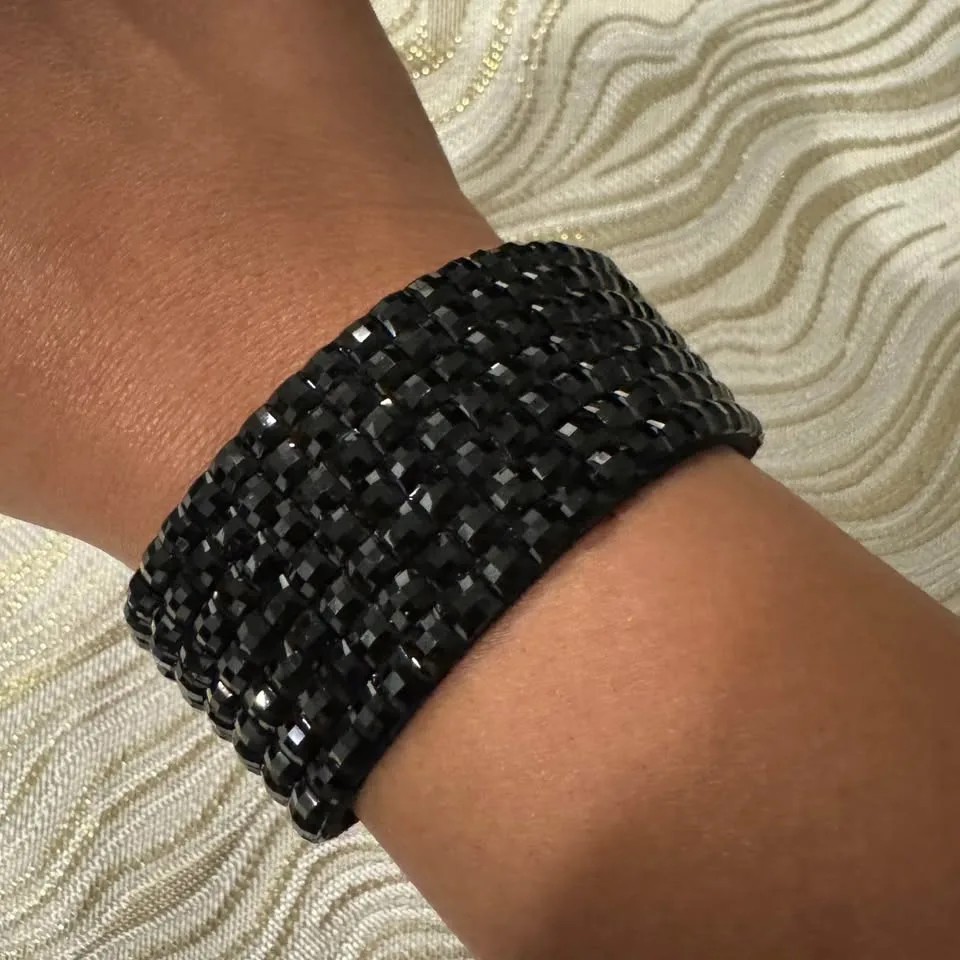 Glittery Black Bracelet image indicator(7)