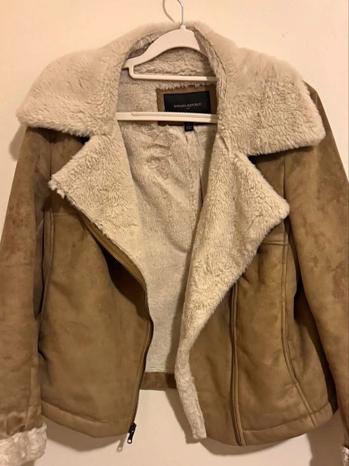 Excellent condition Banana Republic Mouton Short Jacket.