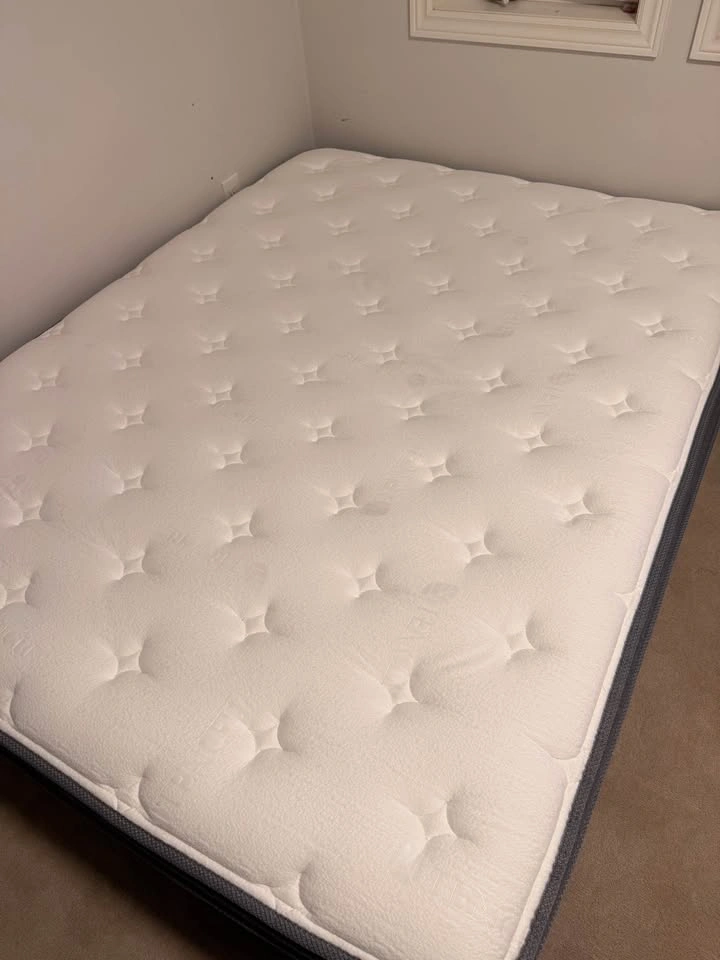 Queen Mattress - photo 5