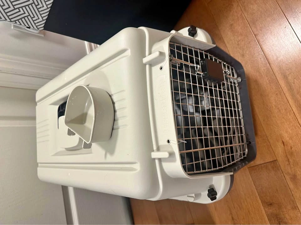 Medium Dog Crate - Used Once