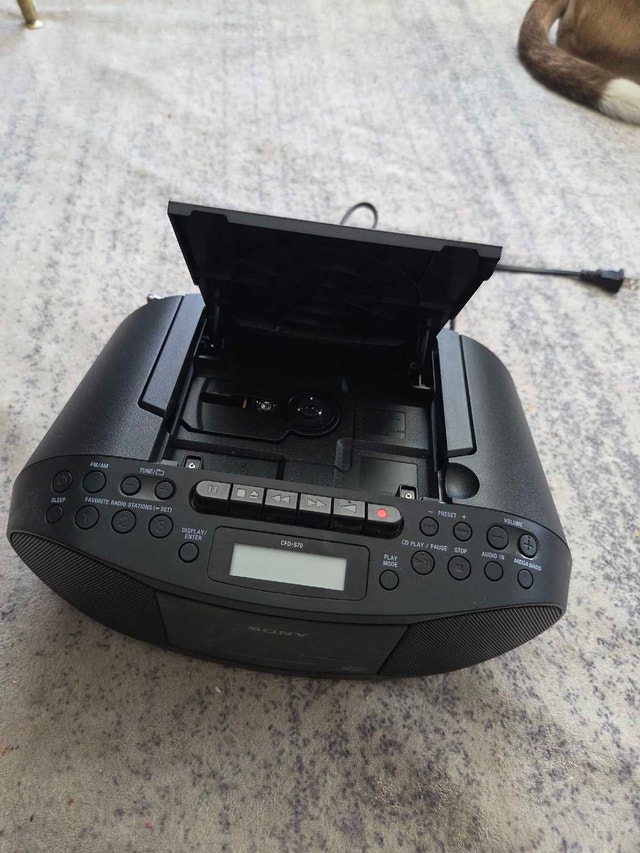 Sony CD Radio Cassette-Corder - photo 3