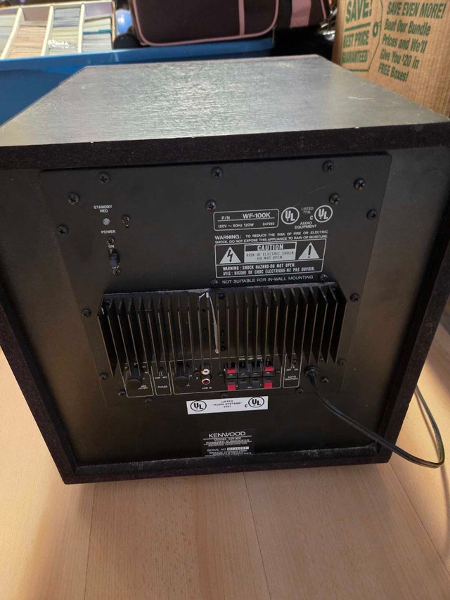 Kenwood Subwoofer - photo 3