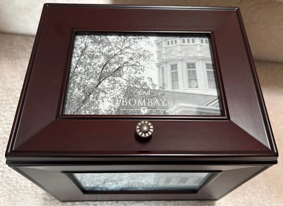 Brand New Bombay Wooden Photo Box - photo 2