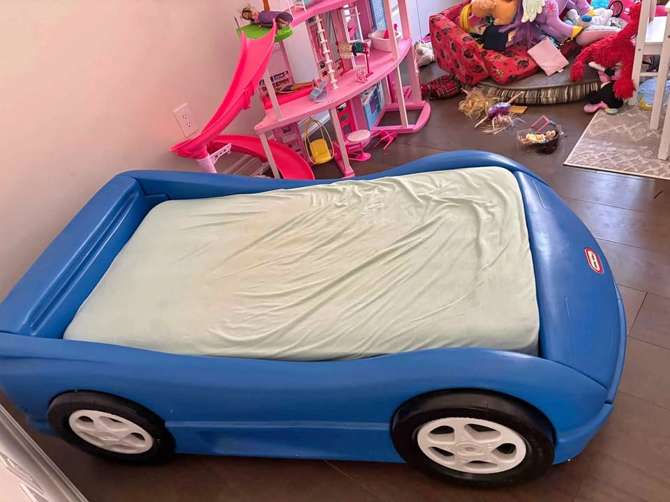 Little Tikes Car Bed