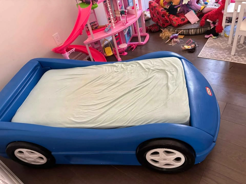 Little Tikes Car Bed - photo 2