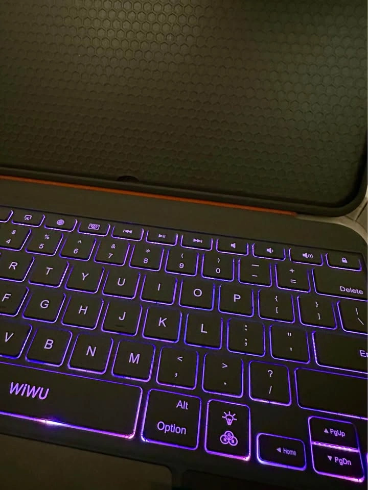 New Keyboard Case 100hr Battery for iPad Pro 13" M4/M5 2024/2025 - photo 4