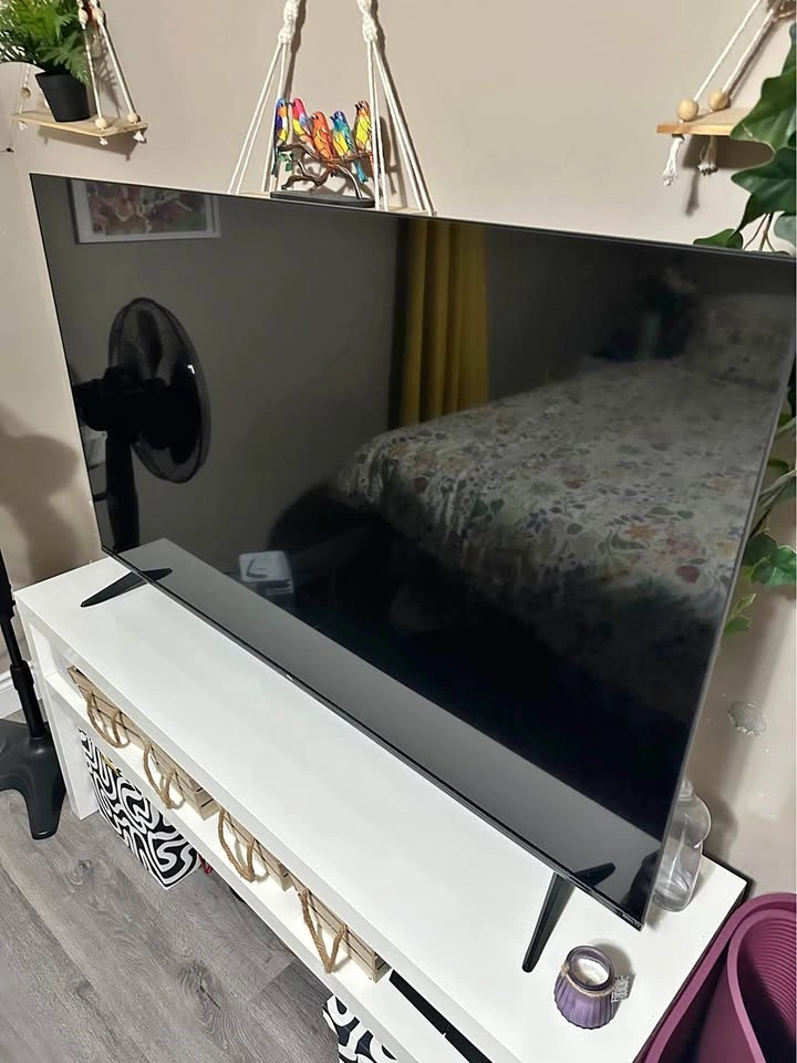 TCL ROKU TV 58 inch