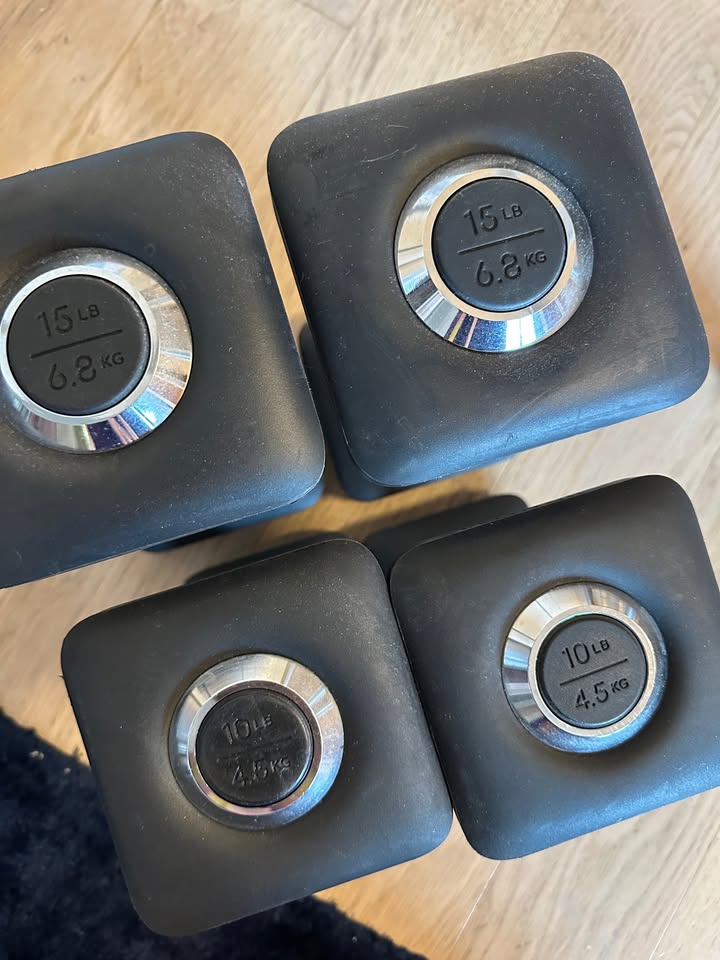 Peloton Dumbbell Set – 10 lb + 15 lb Pairs (Hardly Used) - photo 2