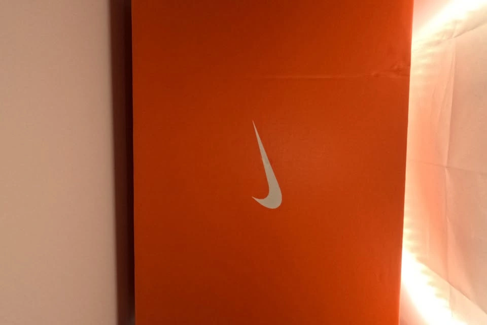 Nike Phantom Luna II Academy Soccer Cleats Size 10 - photo 5