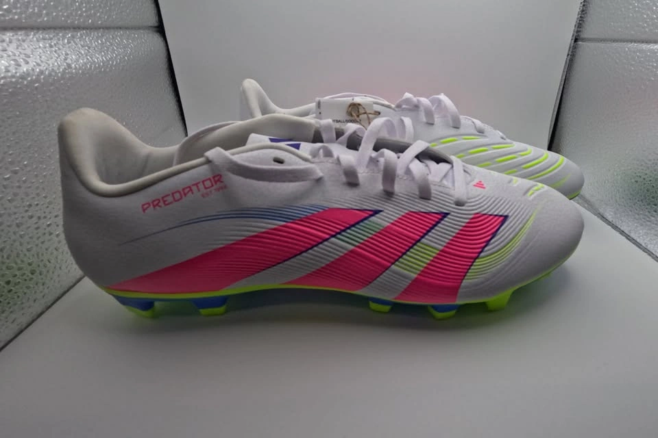 Adidas Predator Club Soccer Cleats FG Size 10.5