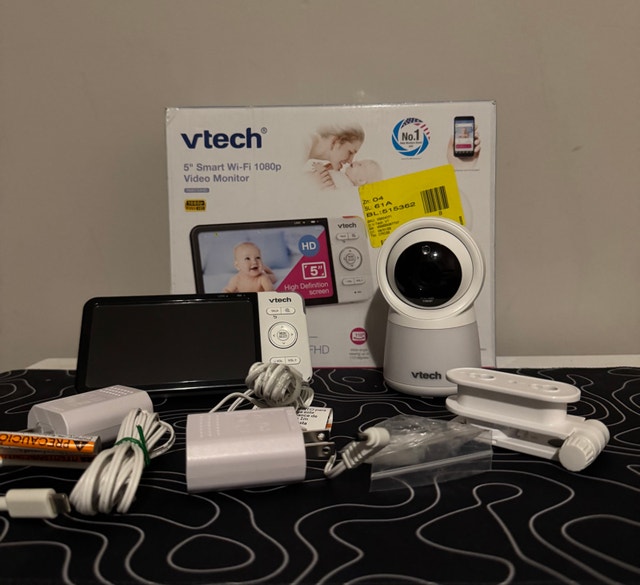 VTech RM5754HD Baby Monitor - 5" WiFi 1080p (Used)