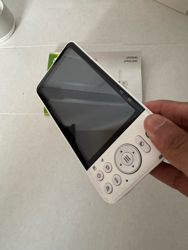LeapFrog LF925HD Baby Monitor – 5″ WiFi Pan & Tilt HD - photo 3